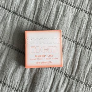 Item Blush
